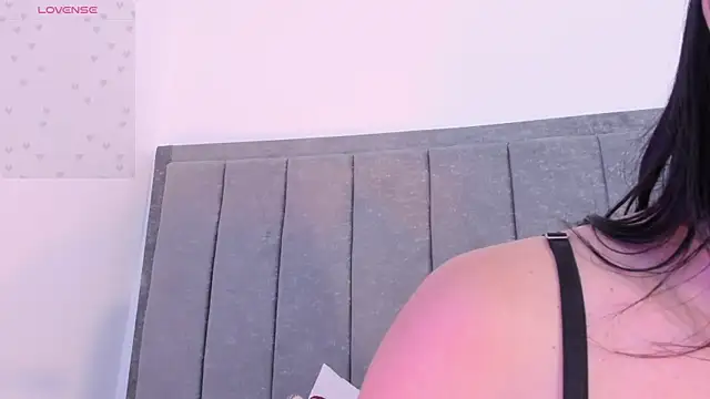 amaia_santiniのウェブカメラショー