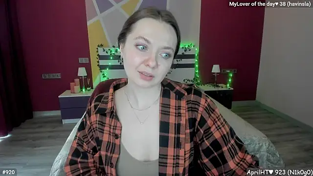 LizaGost 现场XXX聊天