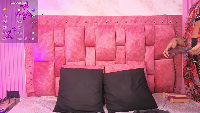 goldilockss15 Adlı Modelin Web Kamerası Şovu