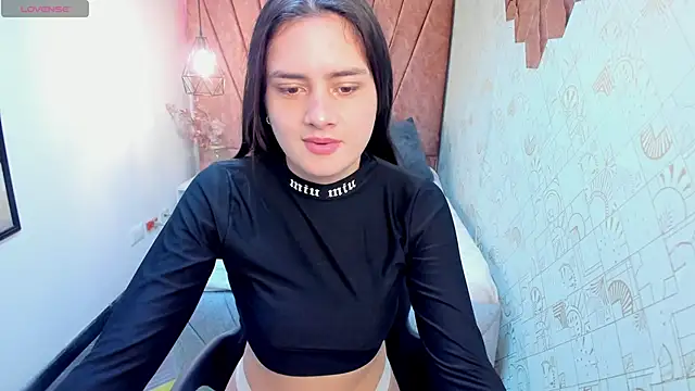 Zoe__Taylor__ Adlı Modelin Canlı XXX Sohbeti