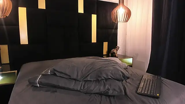 Lucio__Foxのウェブカメラショー