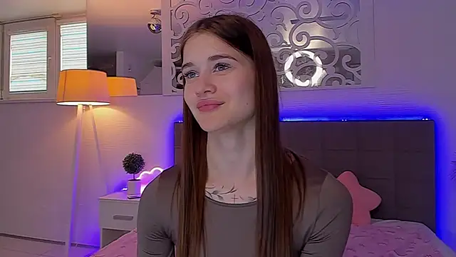 LuisaClover Chat XXX in diretta