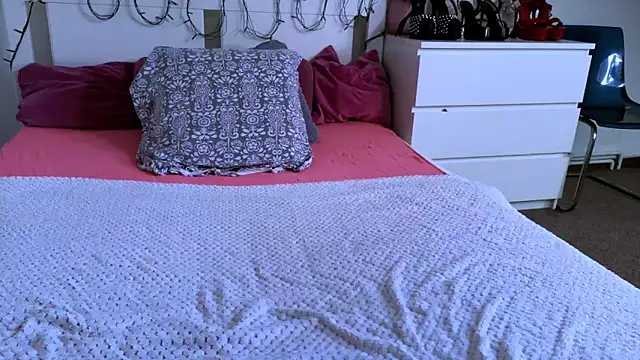 Chatroom XXX en direct de GabiCarter