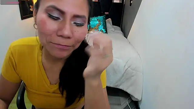 Keyla_Brunette_ Live XXX-Chat