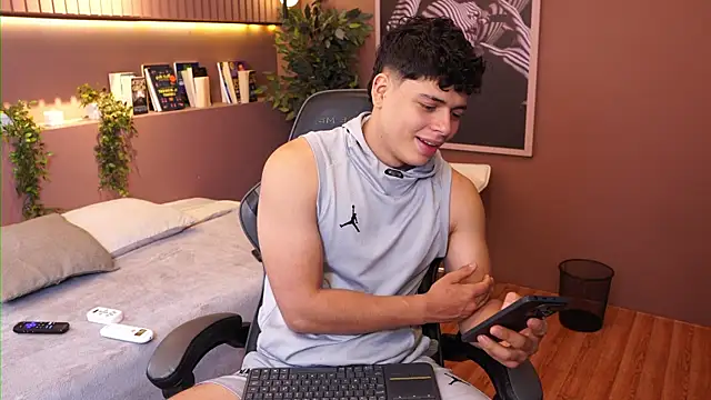 Ethan_occonor: онлайн-секс-чат