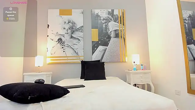 แชท XXX สดของ TracyDavis_