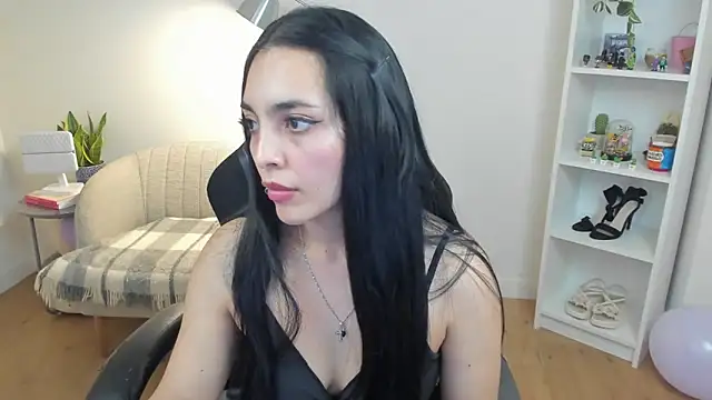 _BellaEvans_ Chat XXX in diretta