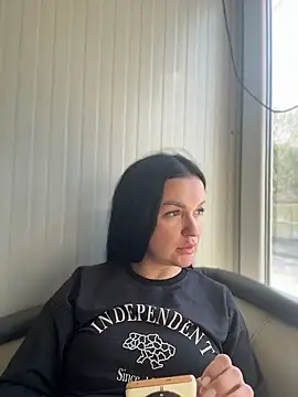 MeganBlueq Chat XXX in diretta