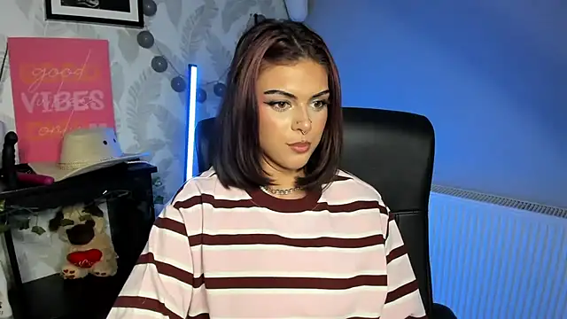 Nova_SIN Chat XXX in diretta