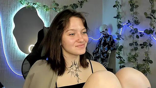 دردشة Elastikisss الجنسية المباشرة