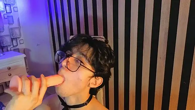 Twink_Sebas7 webkamerás műsora