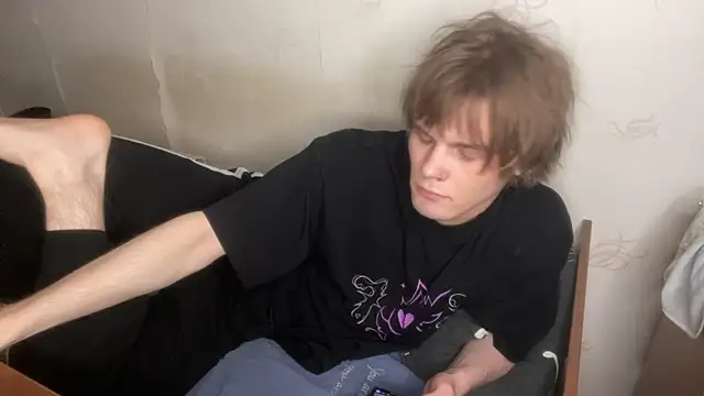 Jeycob_ice: διαδικτυακό σόου στην κάμερα