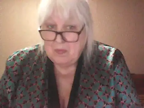 Alexia64231 Show in webcam