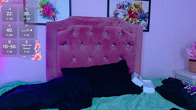 Selenee23のライブXXXチャット