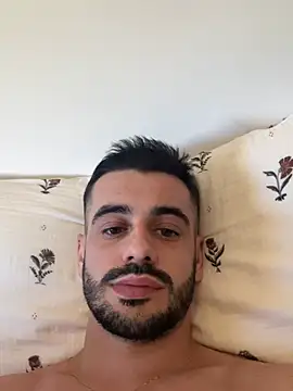 Show modela Carl242000 na web-kameri