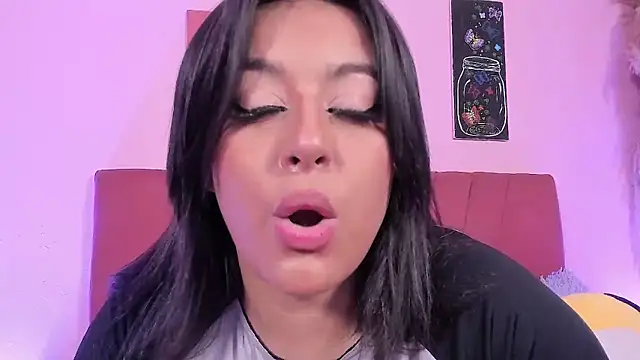 دردشة LorenaStevens الجنسية المباشرة