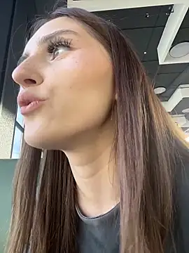 AnitaFly Chat XXX in diretta