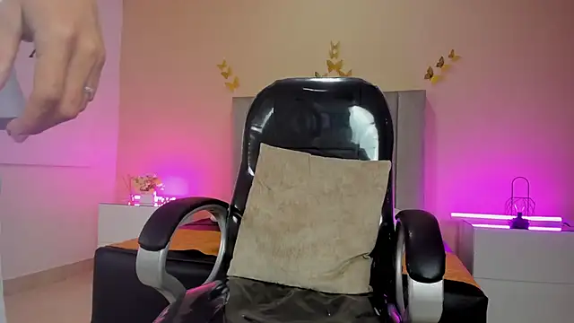 دردشة Nascary_Fox الجنسية المباشرة