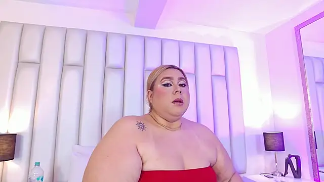 aandreaperez Adlı Modelin Canlı XXX Sohbeti