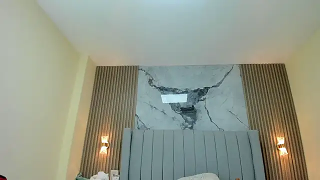 MAGIEVANS1 Adlı Modelin Canlı XXX Sohbeti