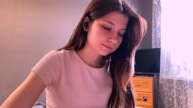 Show modela LunnaBliss na web-kameri