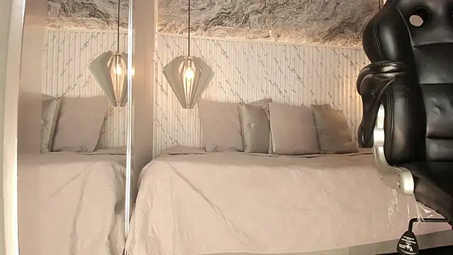 Živý XXX chat Emilly_mell