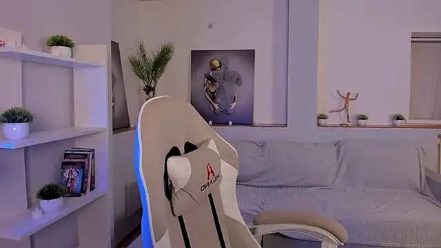 Madison_dolly: онлайн-секс-чат