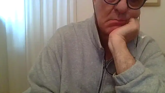 ANONIMO7735n Webbikameraesitys