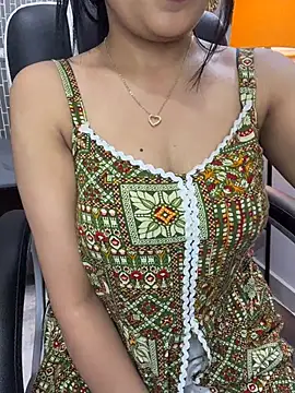 Chat +18 de escape_with_me ao vivo