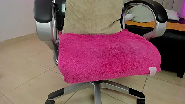 Nascary_Fox's Live XXX Chat