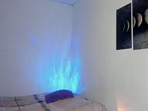 chloe_kisses' Live XXX Chat