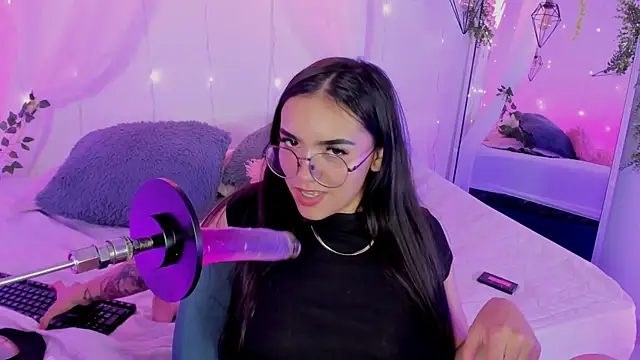 eimi_rosse18's Live XXX Chat