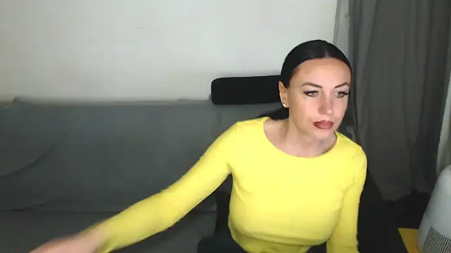 CloveLove's Live XXX Chat