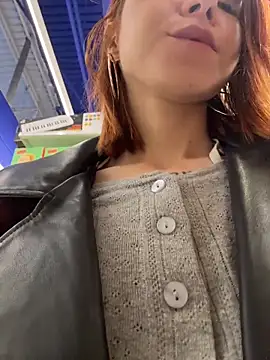 RosieSecret Chat XXX in diretta