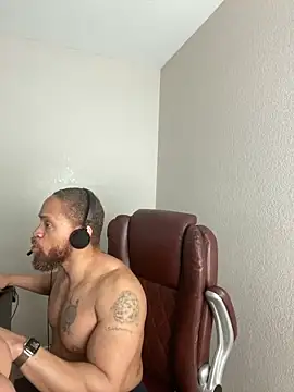 Fathero1time Chat XXX in diretta