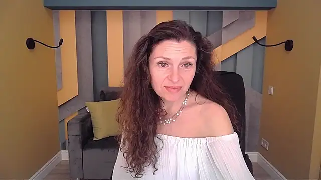 Онлайн чат XXX EllaLong