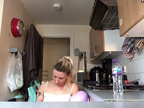 Chat +18 de xxamyleighxx ao vivo