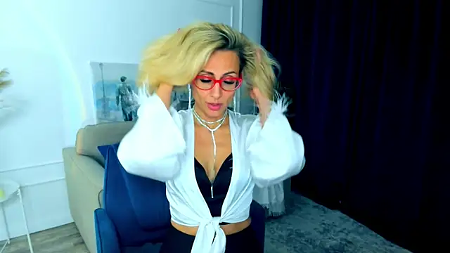 MuseOfStage's Live XXX Chat