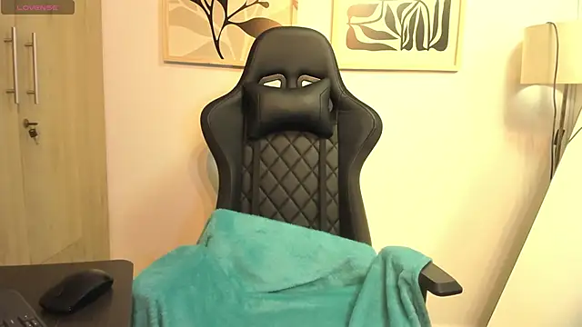 Bloom_Noor's Live XXX Chat