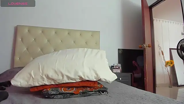 LUISSA_: онлайн-секс-чат