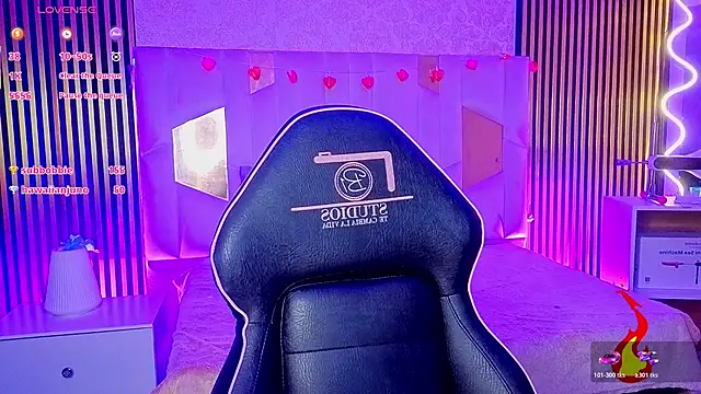 Pertunjukan Kamera Web LIHIAN_TAY