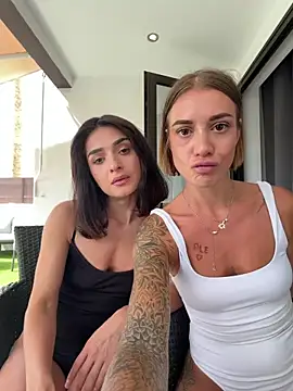 Show de italianPassion na webcam