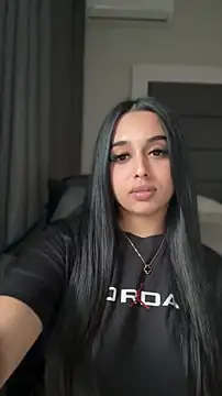 LilMisIndianx Live XXX-Chat