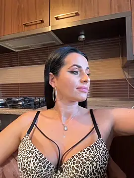 Онлайн чат XXX Hotmomcheckk_