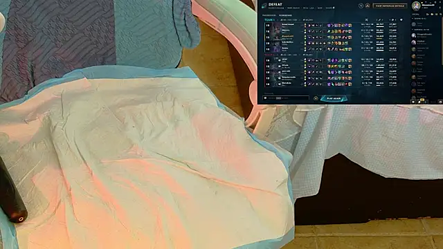 แชท XXX สดของ minakitsume