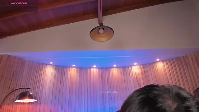 Chat XXX en directo de AllyJensen