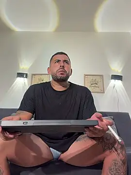 XXX chat uživo modela david10kc