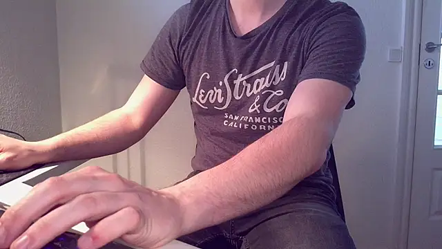 Clamshive777's Webcam Show