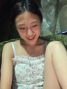 lauma-love 即時 XXX 聊天