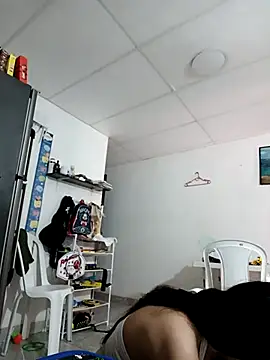 Camilatinass_ Adlı Modelin Canlı XXX Sohbeti